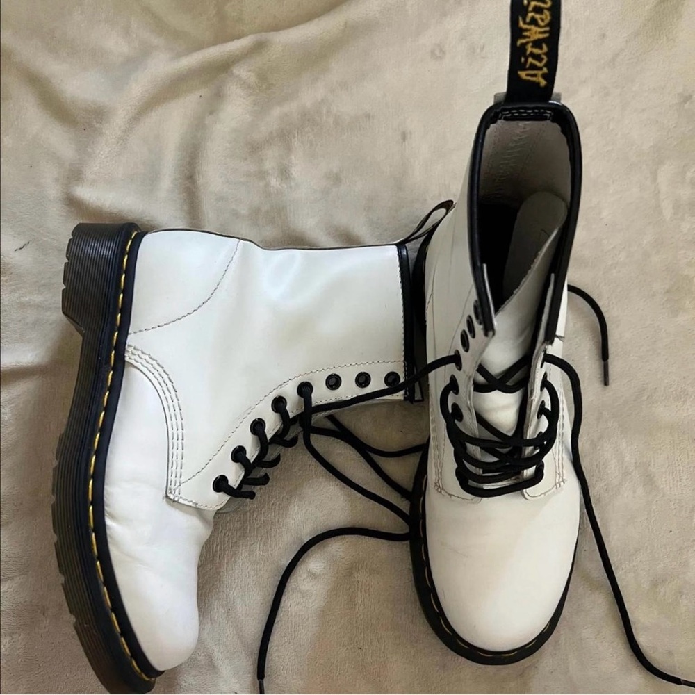 Practically brand new white Dr. Martens!